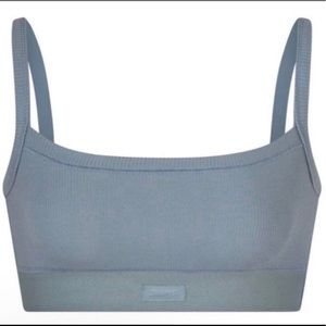 NWT!! SKIMS Soft Lounge Bralette in Arctic Size L